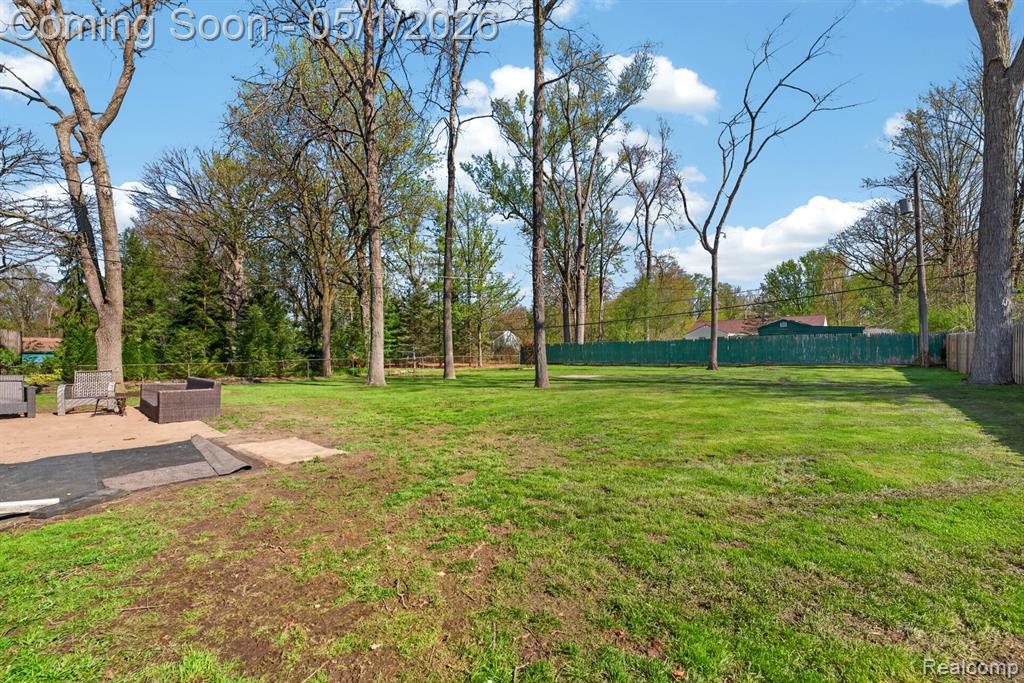 20479 Old Homestead Drive, Harper Woods, MI 48225 — Photo 30