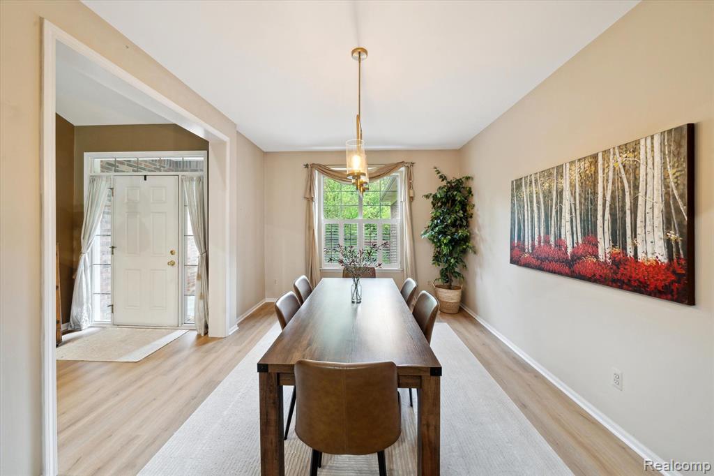 42259 WHITE HART Boulevard, Canton, MI 48188 — Photo 16