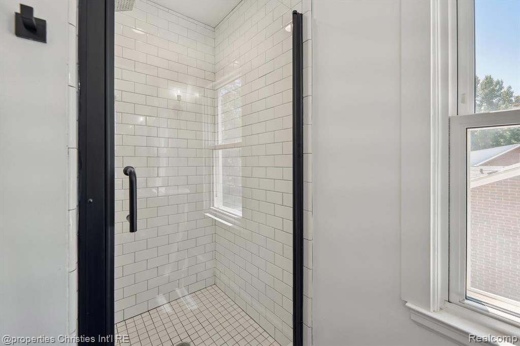 9824 Arden Street, Livonia, MI 48150 — Photo 34