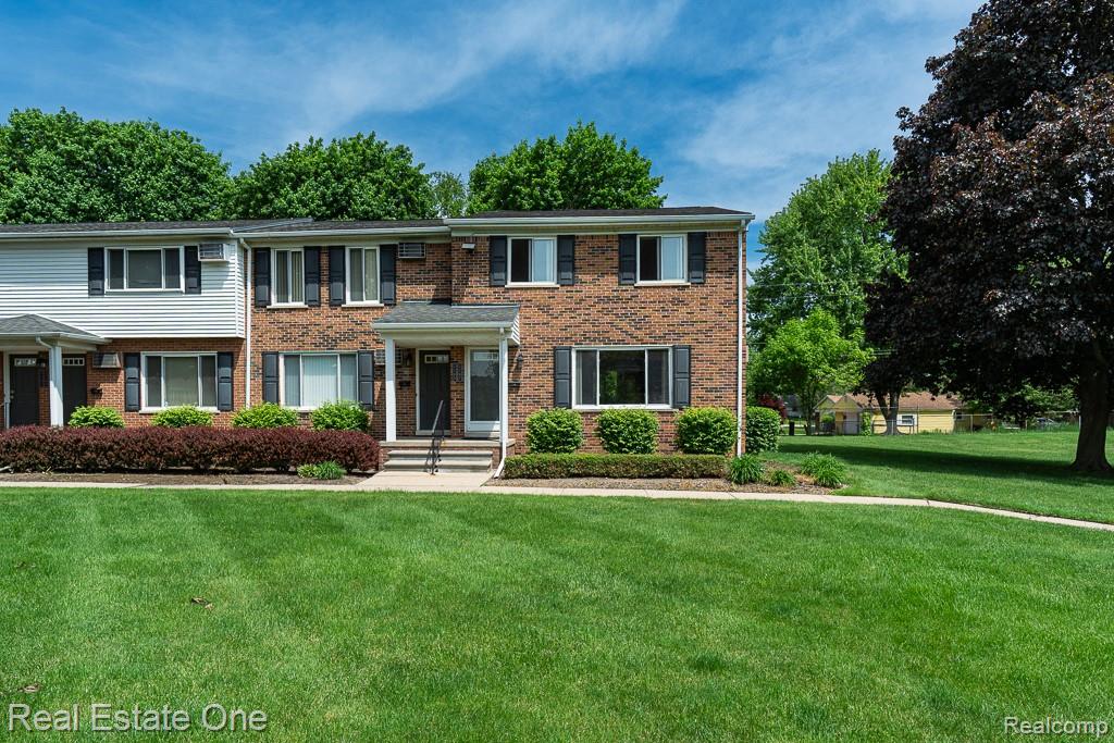 1147 Tienken Court, Rochester Hills, MI 48306