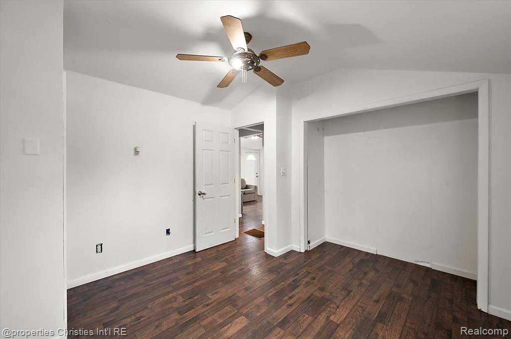 7387 Lawrence Street, Grand Blanc, MI 48439 — Photo 23