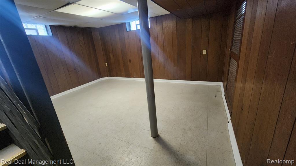 49 E Fairmount Avenue, Pontiac, MI 48340 — Photo 23