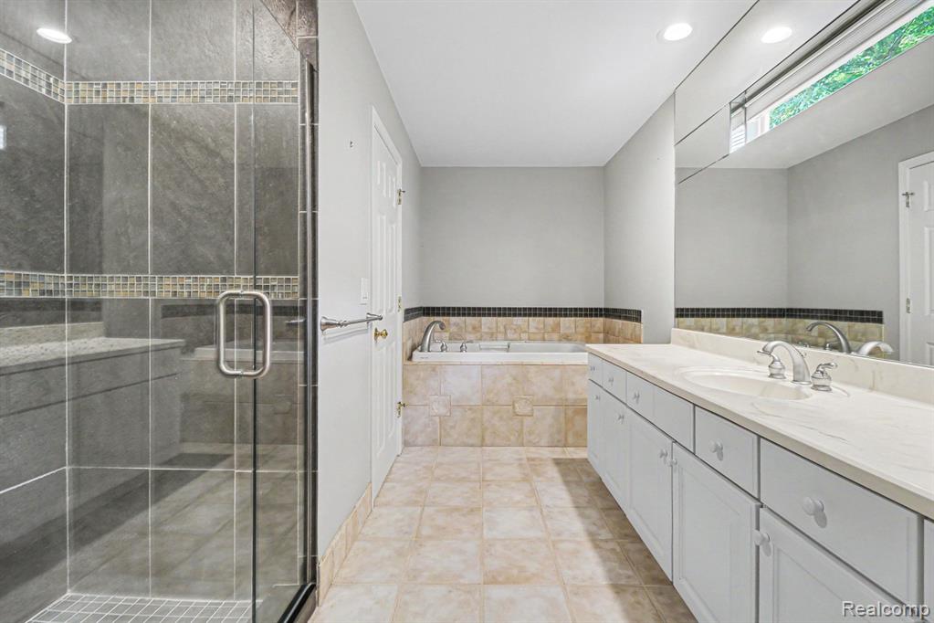 6573 Summit Ridge, Clarkston, MI — Photo 19