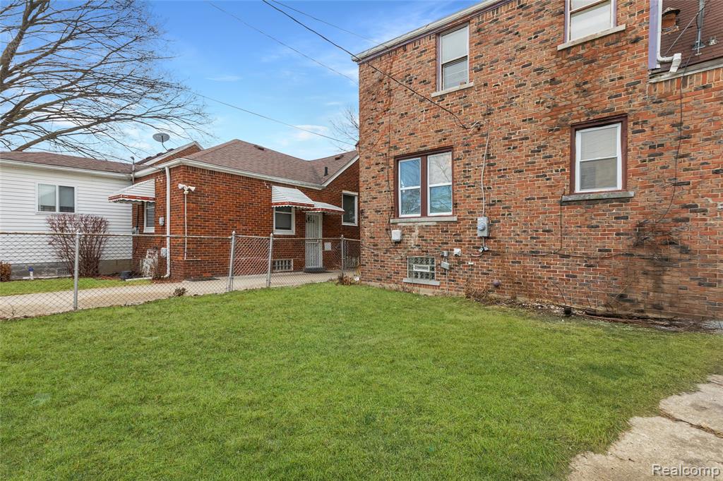 9555 Coyle Street, Detroit, MI 48227 — Photo 19