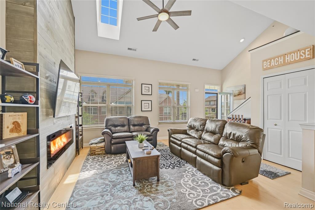 128 Sandy Lane, Walled Lake, MI 48390 — Photo 42
