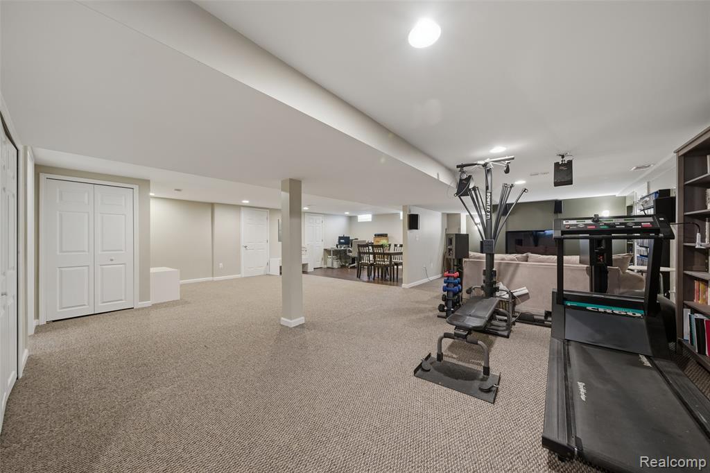 4231 Chris Drive, Sterling Heights, MI 48310 — Photo 31