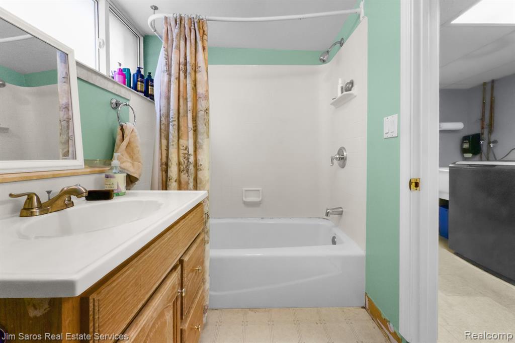 1338 Somerset Avenue, Grosse Pointe, MI 48230 — Photo 18