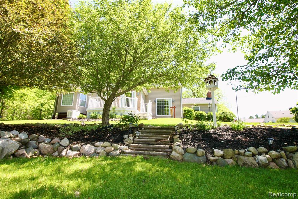 8372 Parshallville Road, Fenton, MI 48430 — Photo 34