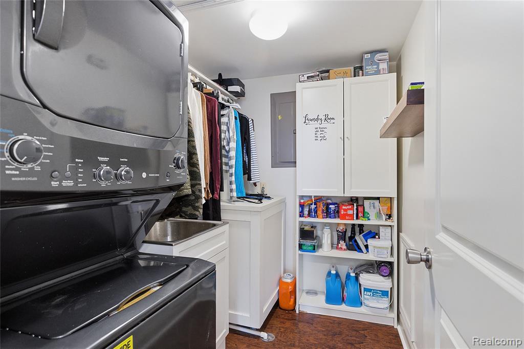 331 E Cady Street, Northville, MI, 48167