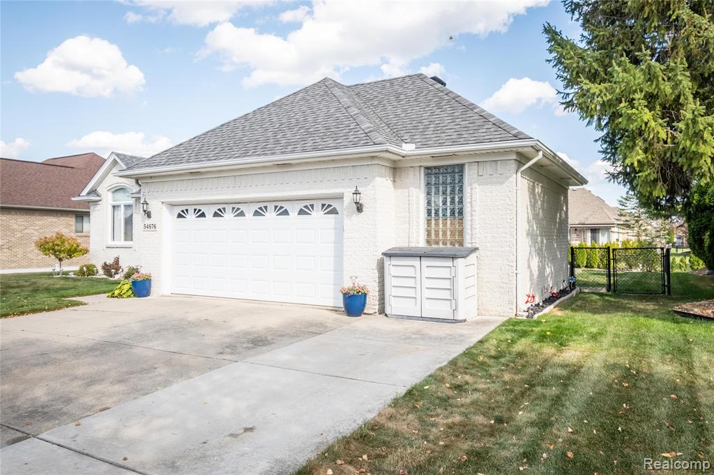 54676 Carnation Drive, Macomb, MI 48042 — Photo 42