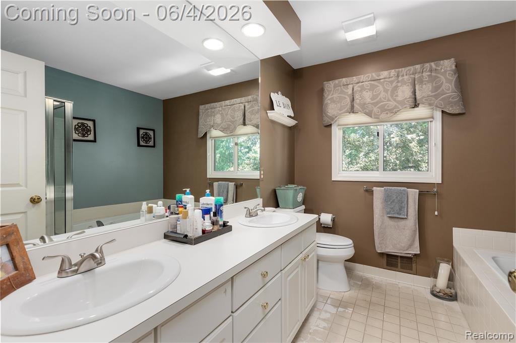 42812 Ledgeview Drive, Novi, MI 48377 — Photo 14