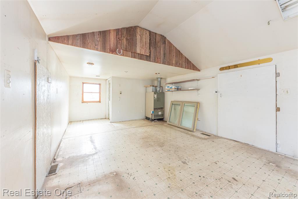 912 N Wixom Road, Wixom, MI 48393 — Photo 49