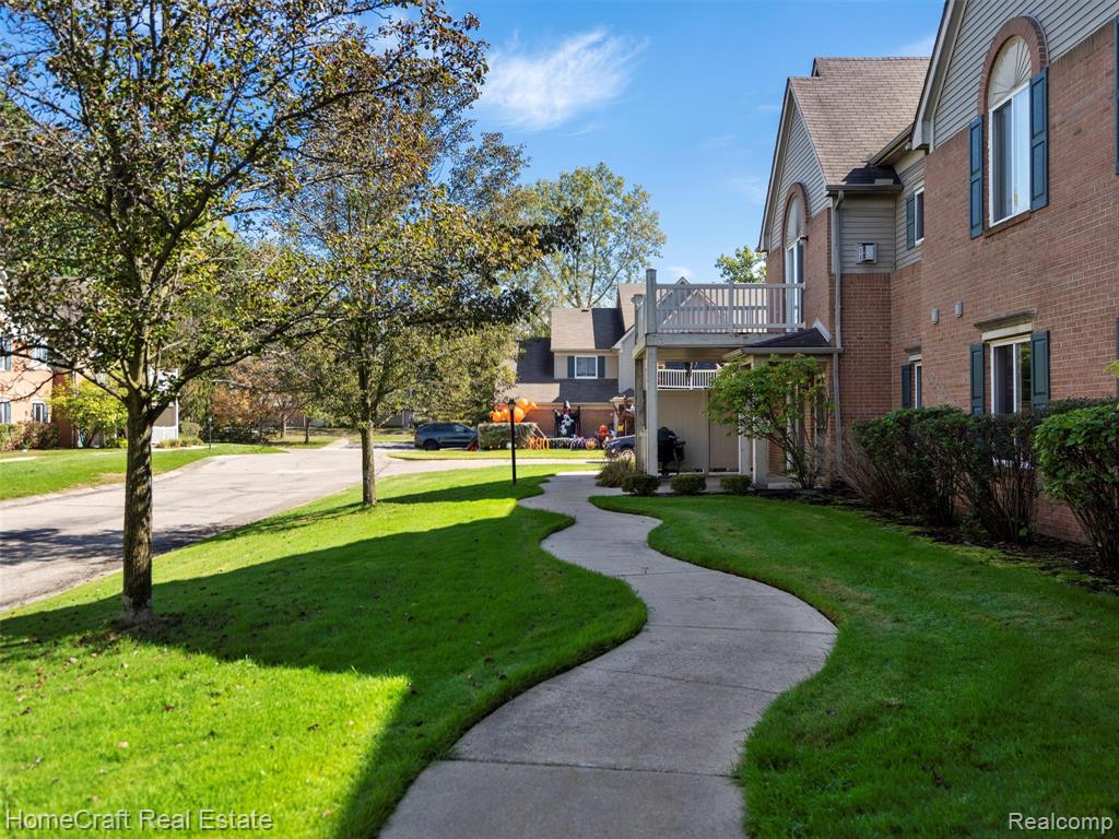 382 Marigold Circle, Westland, MI — Photo 6