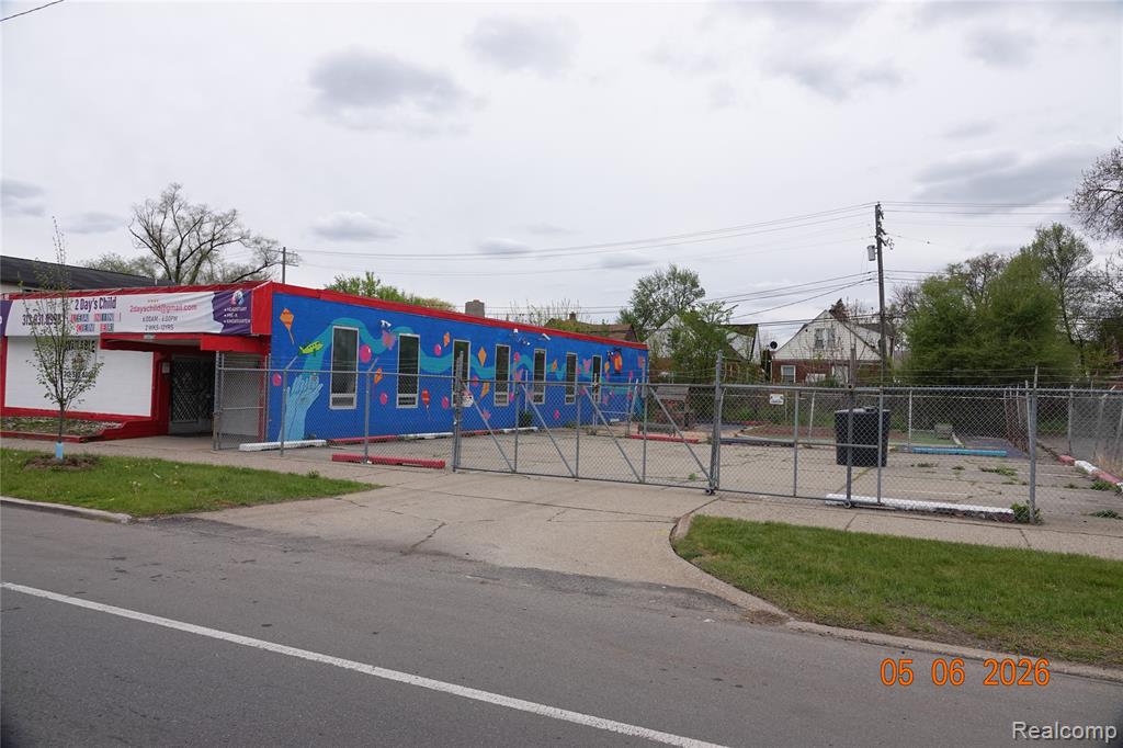 15075 Meyers Road, Detroit, MI 48227 — Photo 2