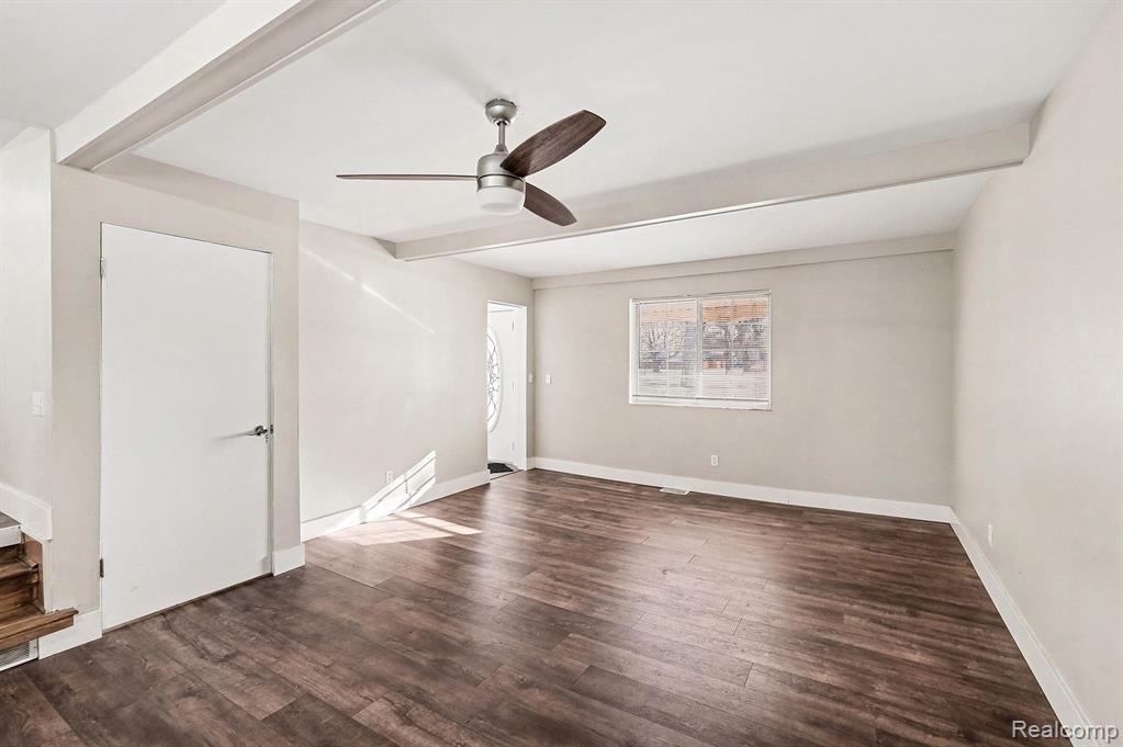 6090 Lancaster Drive, Flint, MI 48532 — Photo 16