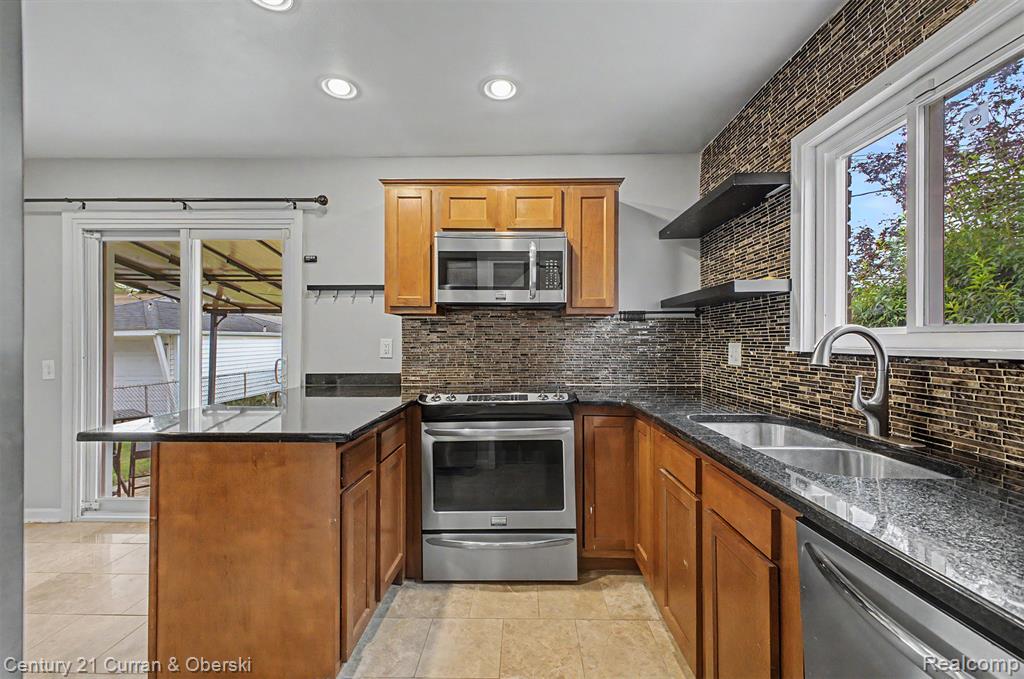 9952 Park Avenue, Allen Park, MI 48101 — Photo 12