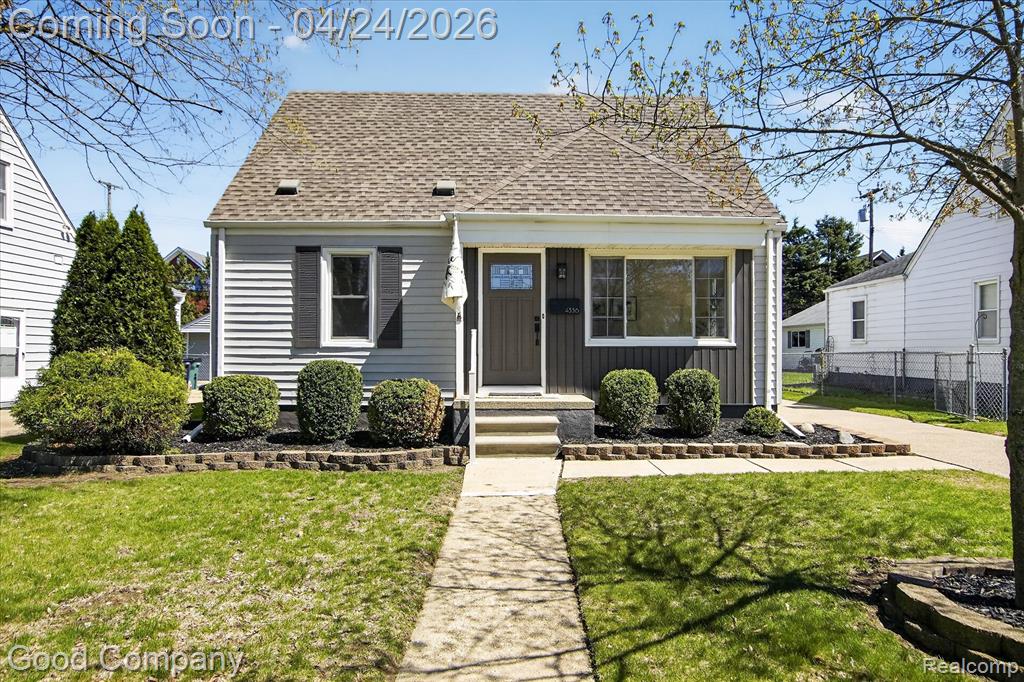 4336 Mandalay Avenue, Royal Oak, MI 48073 — Photo 2