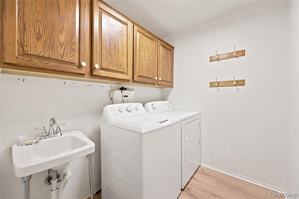 54698 Bellingham Drive, 56, Utica, MI 48316 — Photo 16