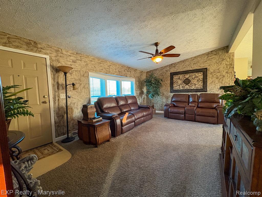 6433 Norman Road, MI 48032 — Photo 13