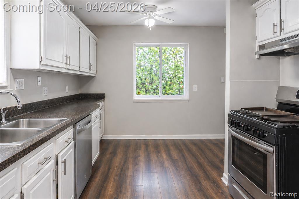 9263 Sylvia Street, Taylor, MI 48180 — Photo 10