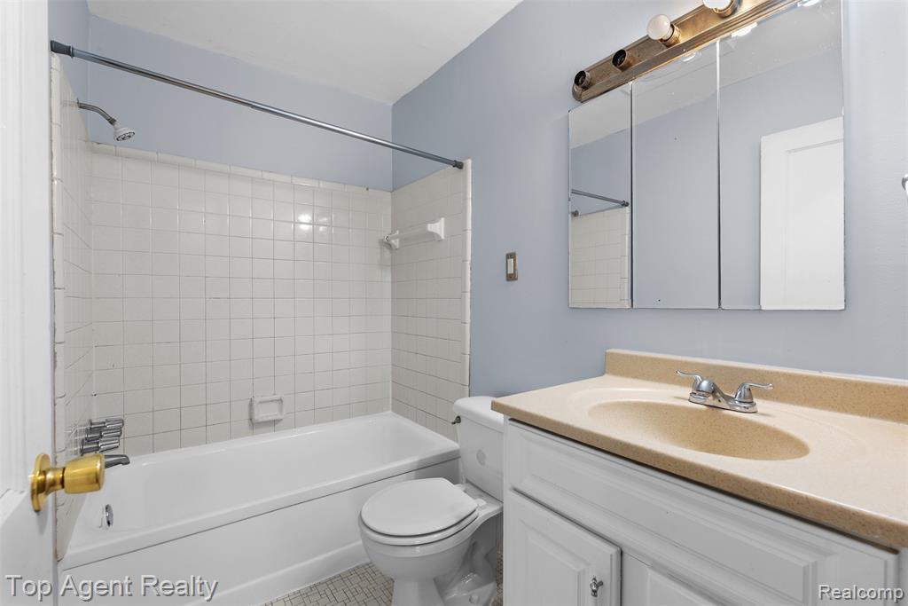 4948 Howe Road, Wayne, MI 48184 — Photo 21