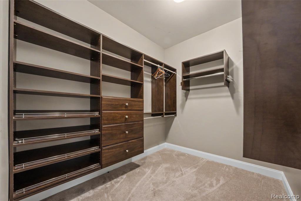 7286 Brentwood Court, Ypsilanti, MI 48198 — Photo 47