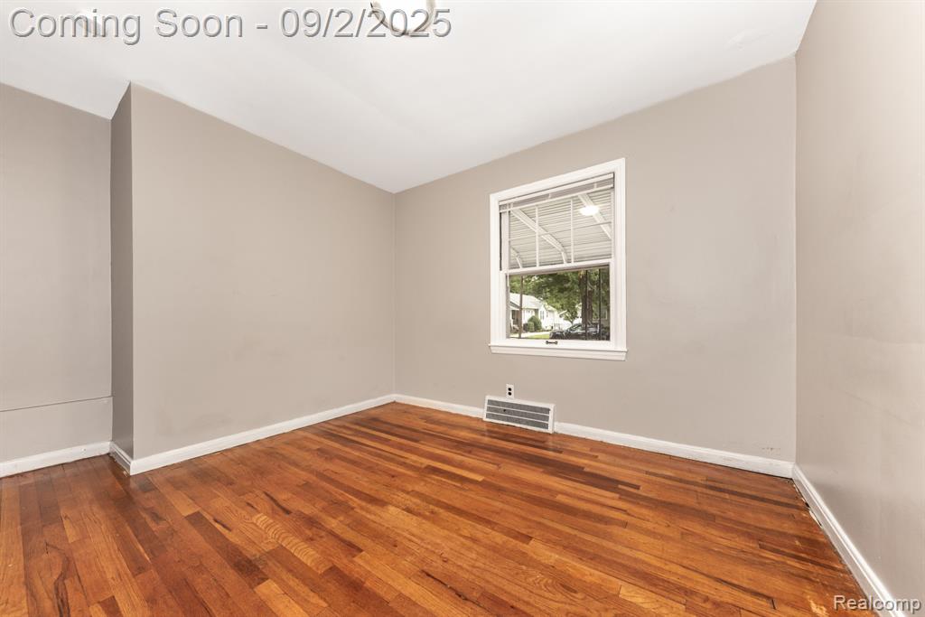 557 N Harvey Street, Plymouth, MI 48170 — Photo 20