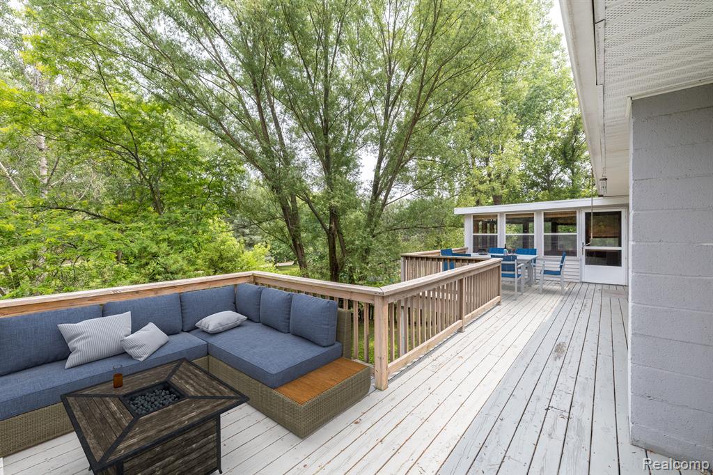 9920 DEXTER PINCKNEY Road, Pinckney, MI 48169 — Photo 11