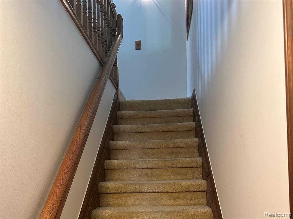 8329 Caribou Trail, Clarkston, MI 48348 — Photo 34