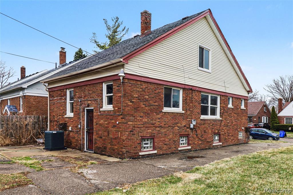 5719 Haverhill Street, Detroit, MI 48224 — Photo 17
