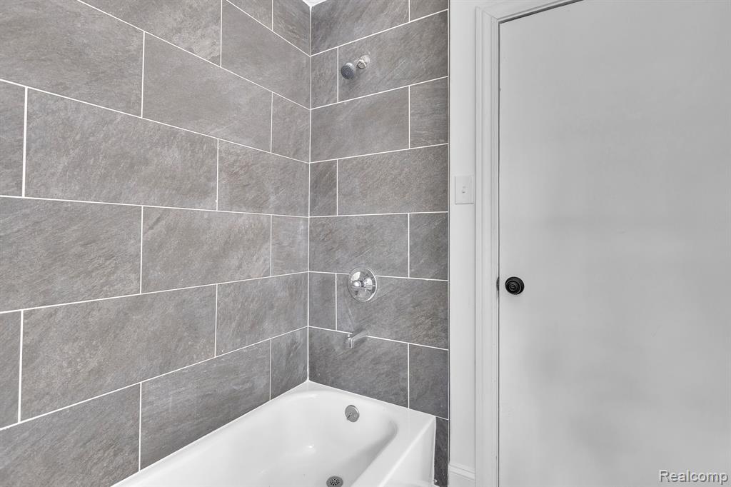 19510 Stratford Road, Detroit, MI 48221 — Photo 36