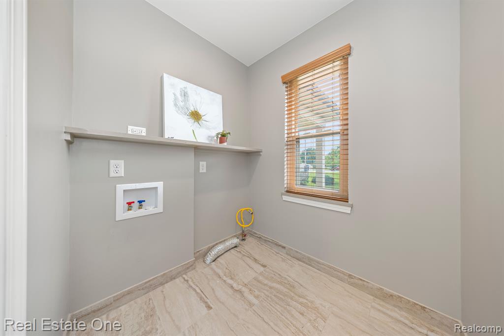 49139 FREEDOM Court, 4, Shelby Twp, MI 48315 — Photo 26