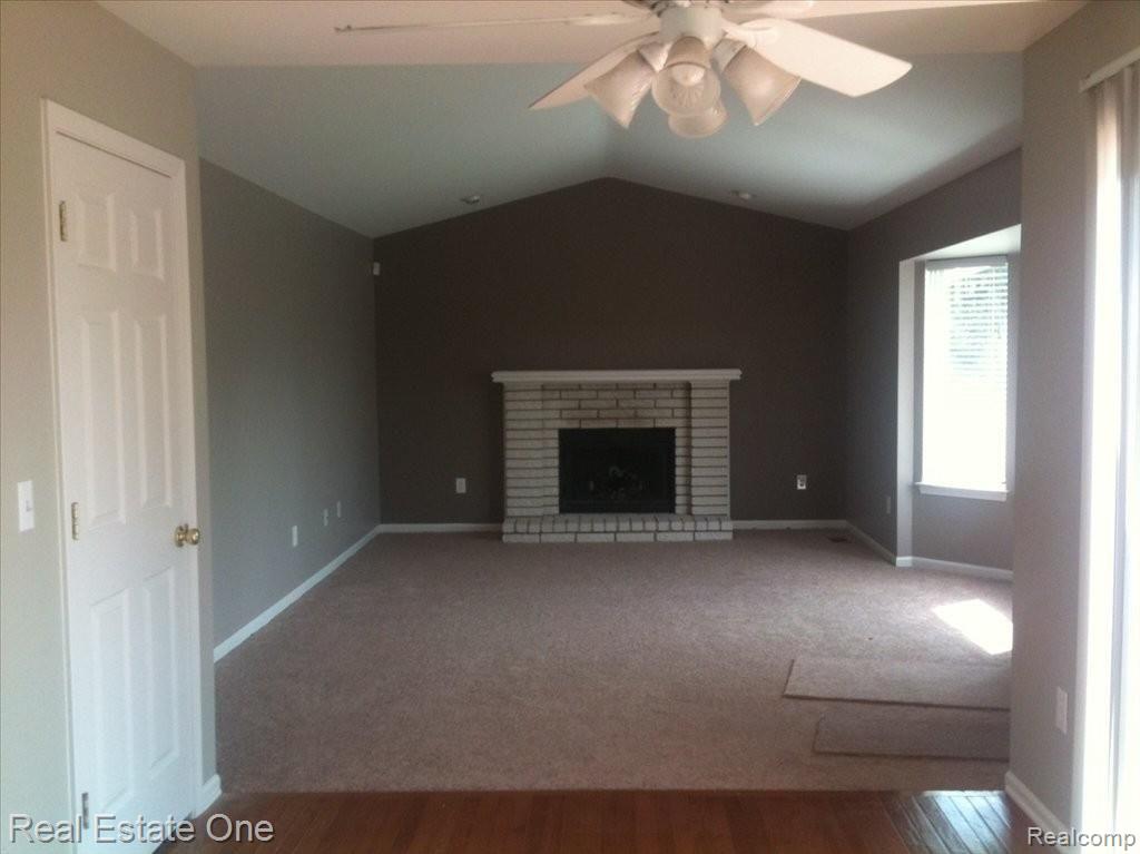 957 Meadowbrook Way, Milford, MI 48381 — Photo 4