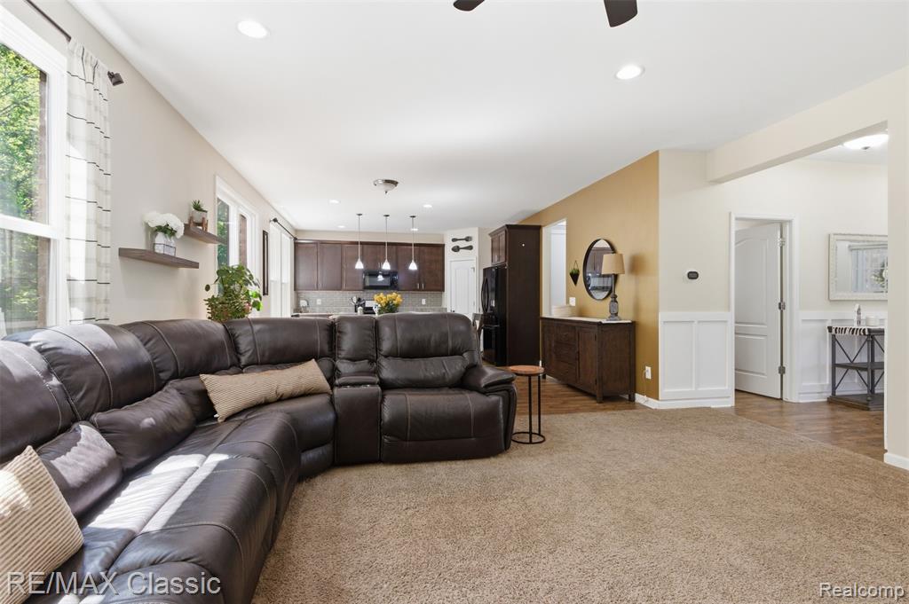 7946 Russell Drive, Westland, MI — Photo 5