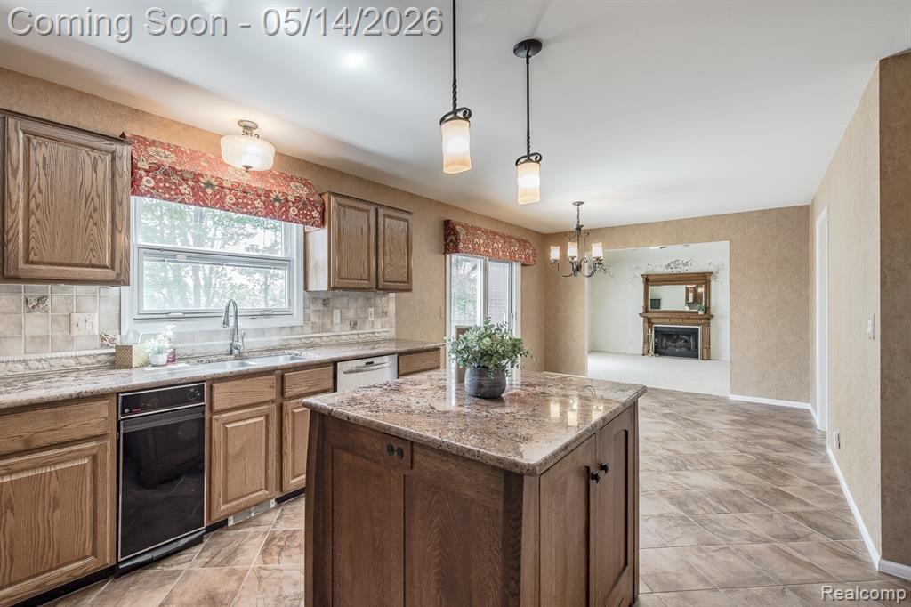 6357 Golf View Drive, Clarkston, MI — Photo 10