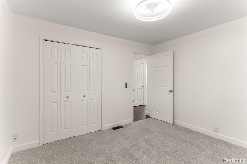 291 ALMONT Avenue, Almont, MI 48003 — Photo 18