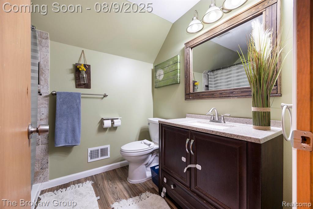 694 Metcalf Drive, Imlay City, MI 48444 — Photo 18