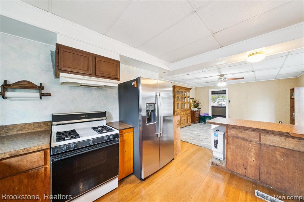 326 S Main Street, Almont, MI 48003 — Photo 21