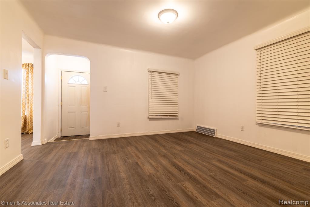 9012 Pierson Street, Detroit, MI 48228 — Photo 5