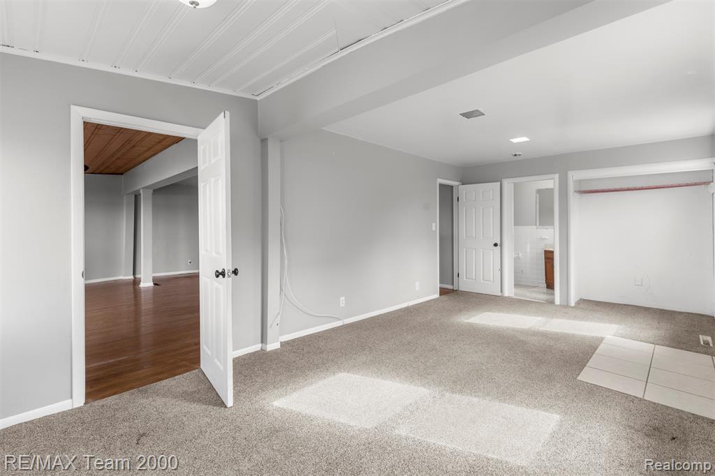 4390 Cass Elizabeth Road, Waterford, MI 48328 — Photo 13