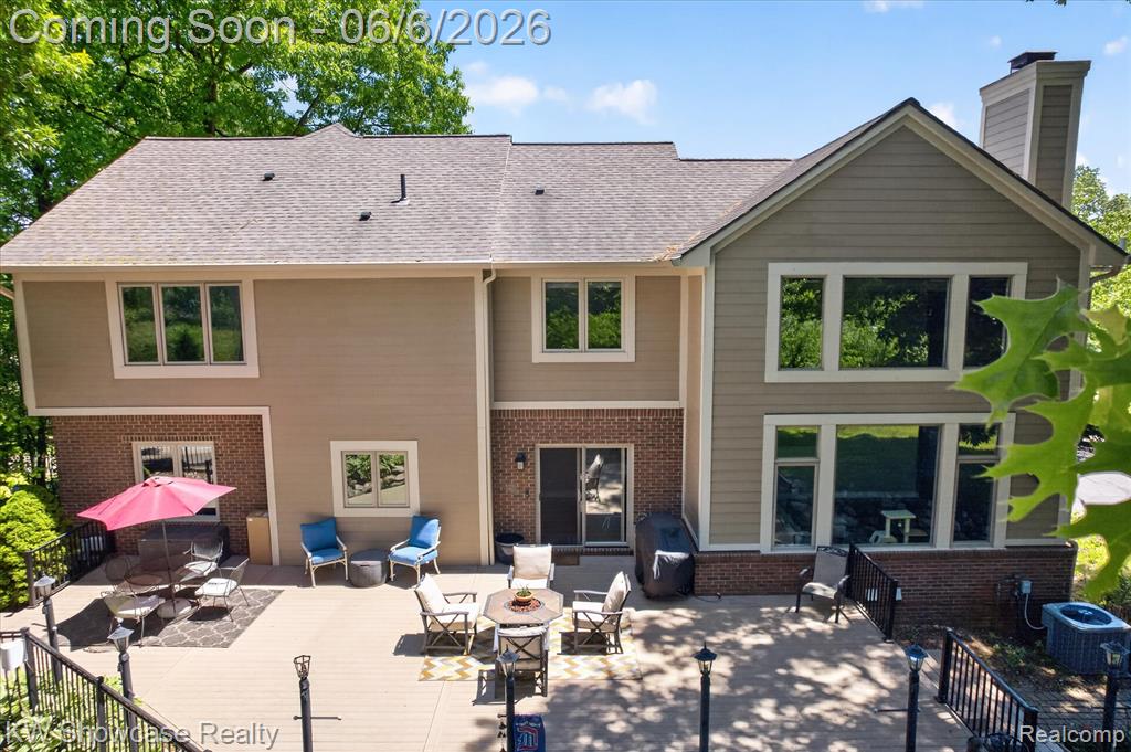 6220 Whispering Meadows Drive, White Lake, MI 48383 — Photo 3