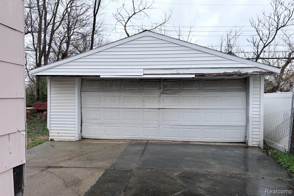 9377 Bessemore Street, Detroit, MI 48213 — Photo 5