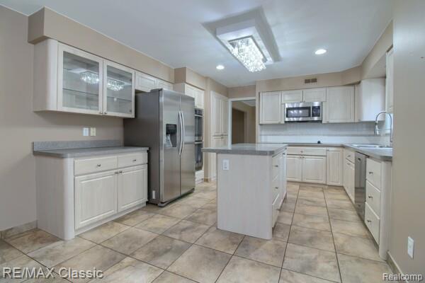 6564 Alderley Way Court, West Bloomfield, MI — Photo 20