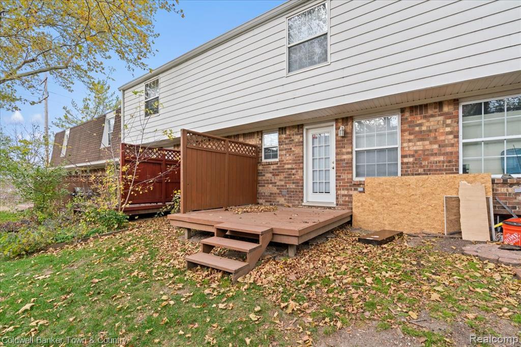6232 Beechfield Drive, Lansing, MI 48911 — Photo 25