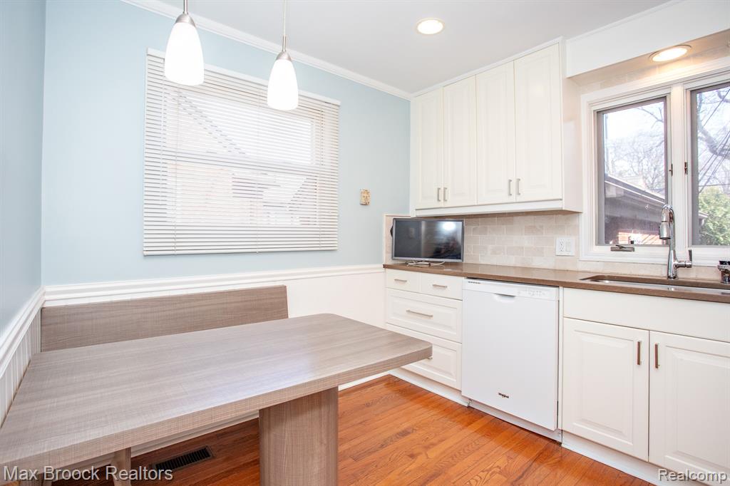 26614 Humber Street, Huntington Woods, MI — Photo 16