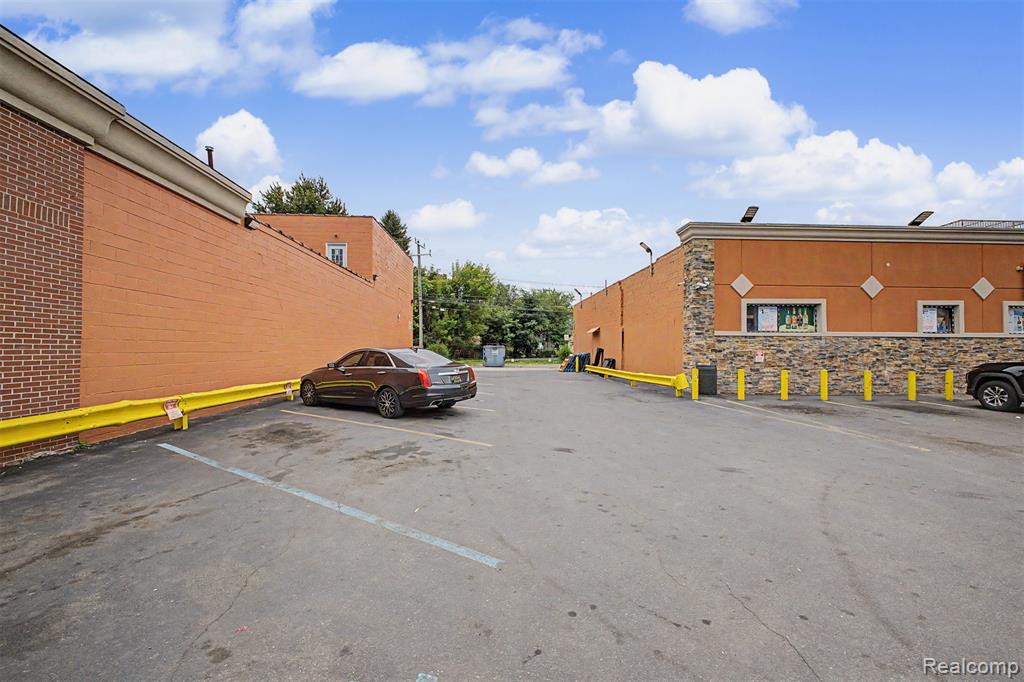 19323 W Warren Avenue, Detroit, MI 48228 — Photo 37