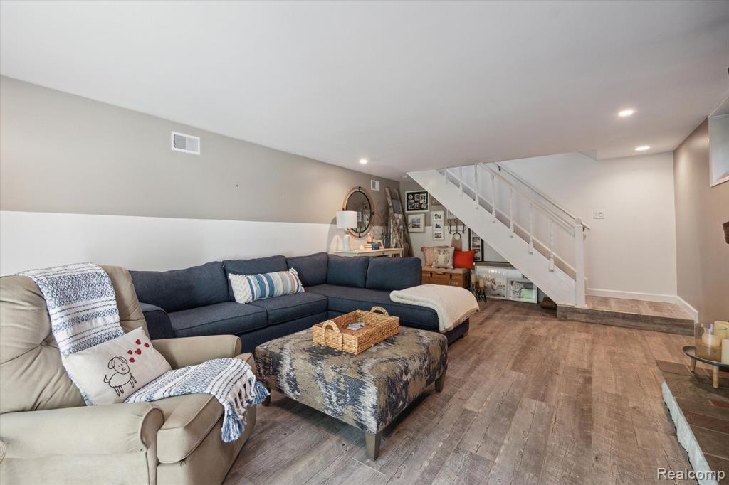 323 BENJAMIN Street, Romeo, MI 48065 — Photo 37
