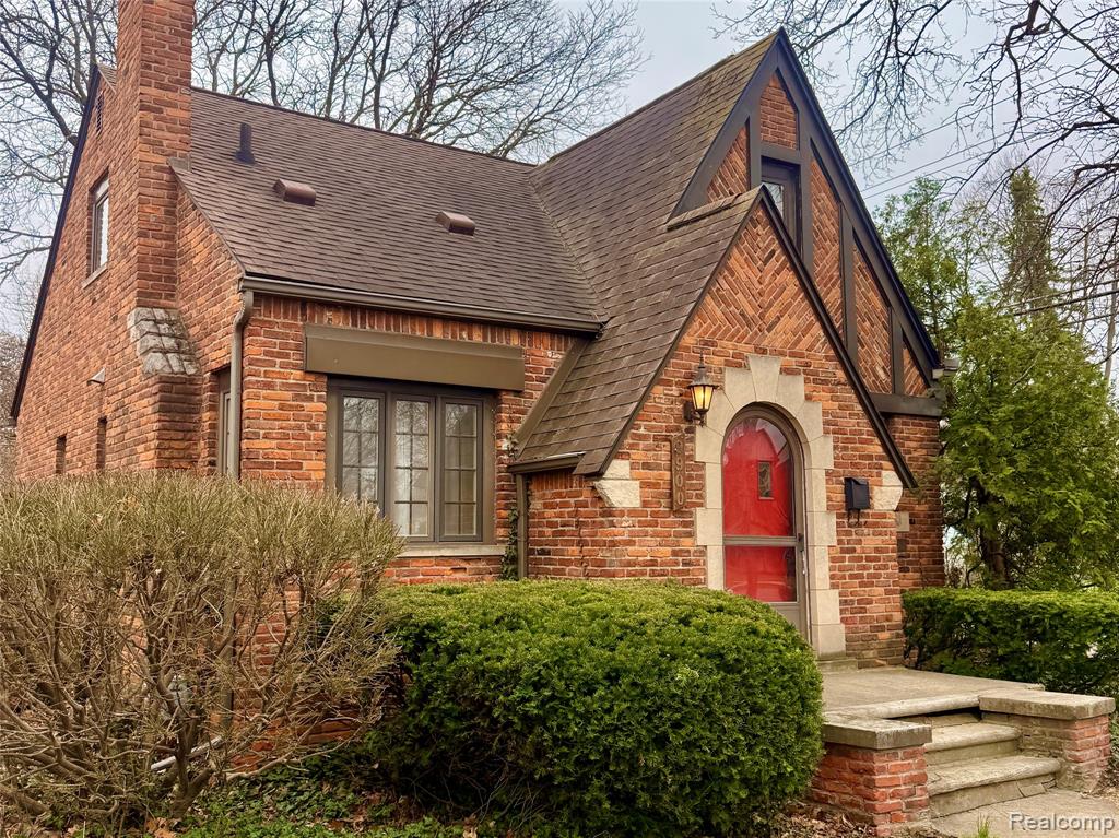 9900 Cranston Street, Livonia, MI 48150 — front exterior
