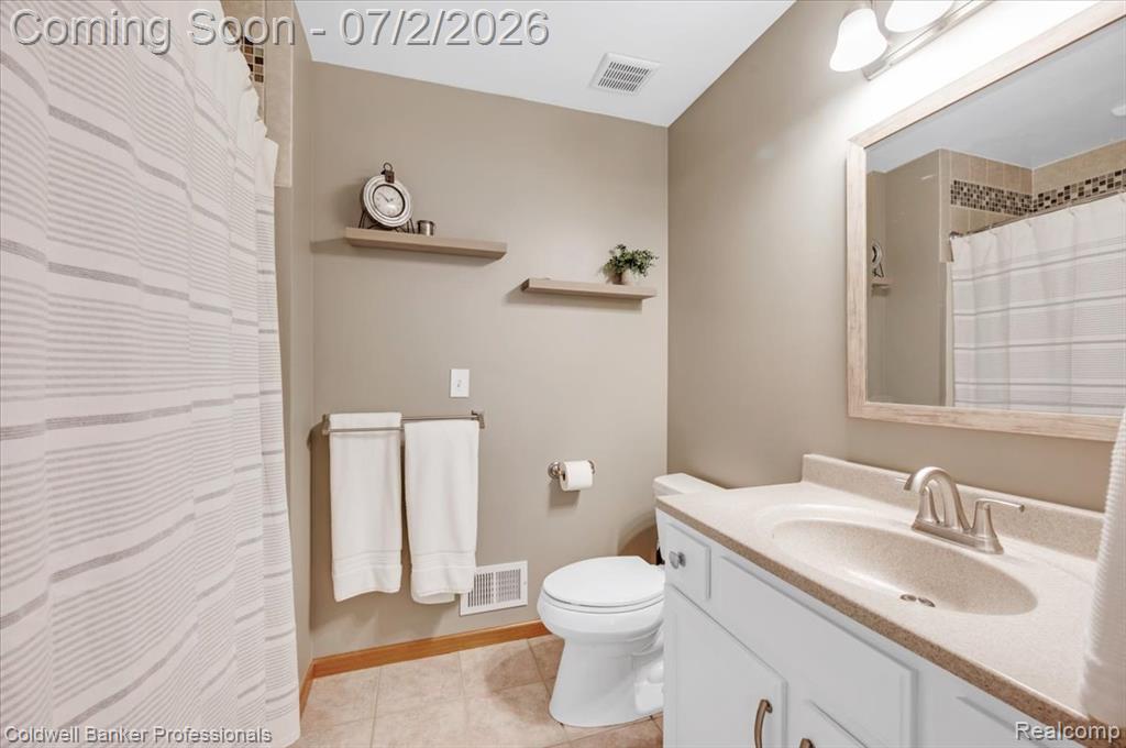 8224 Petz Road, Imlay City, MI 48444 — Photo 17