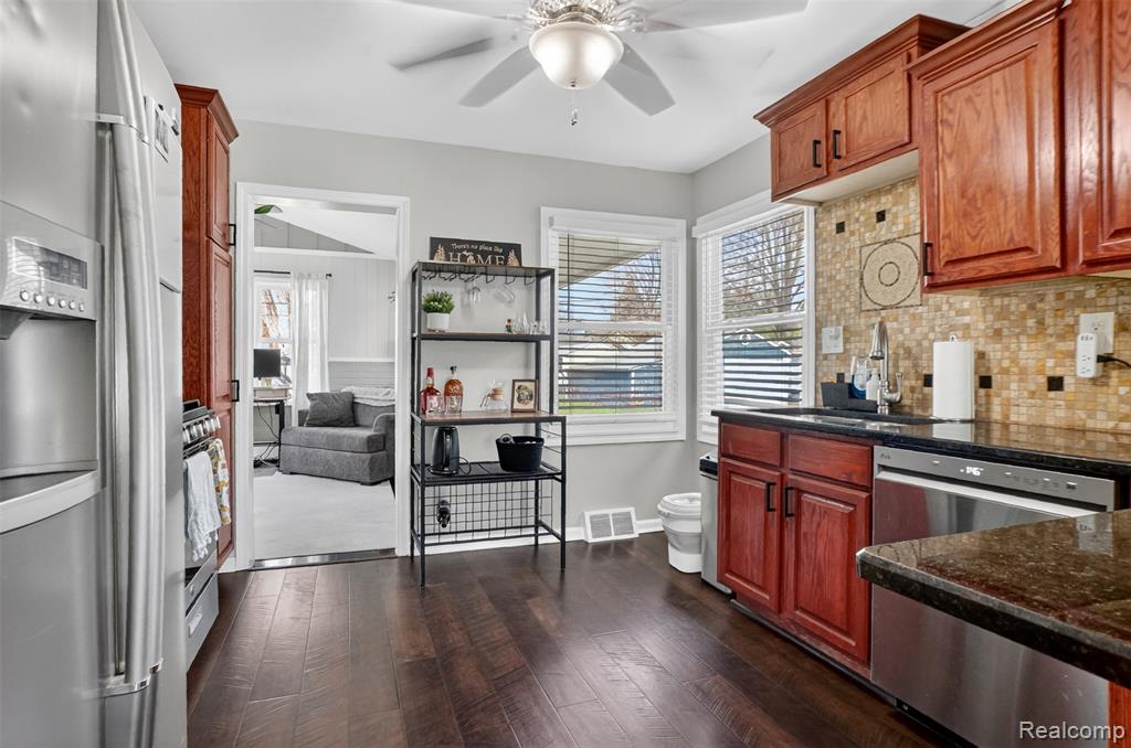 27709 Dartmouth Street, Madison Heights, MI 48071 — Photo 7